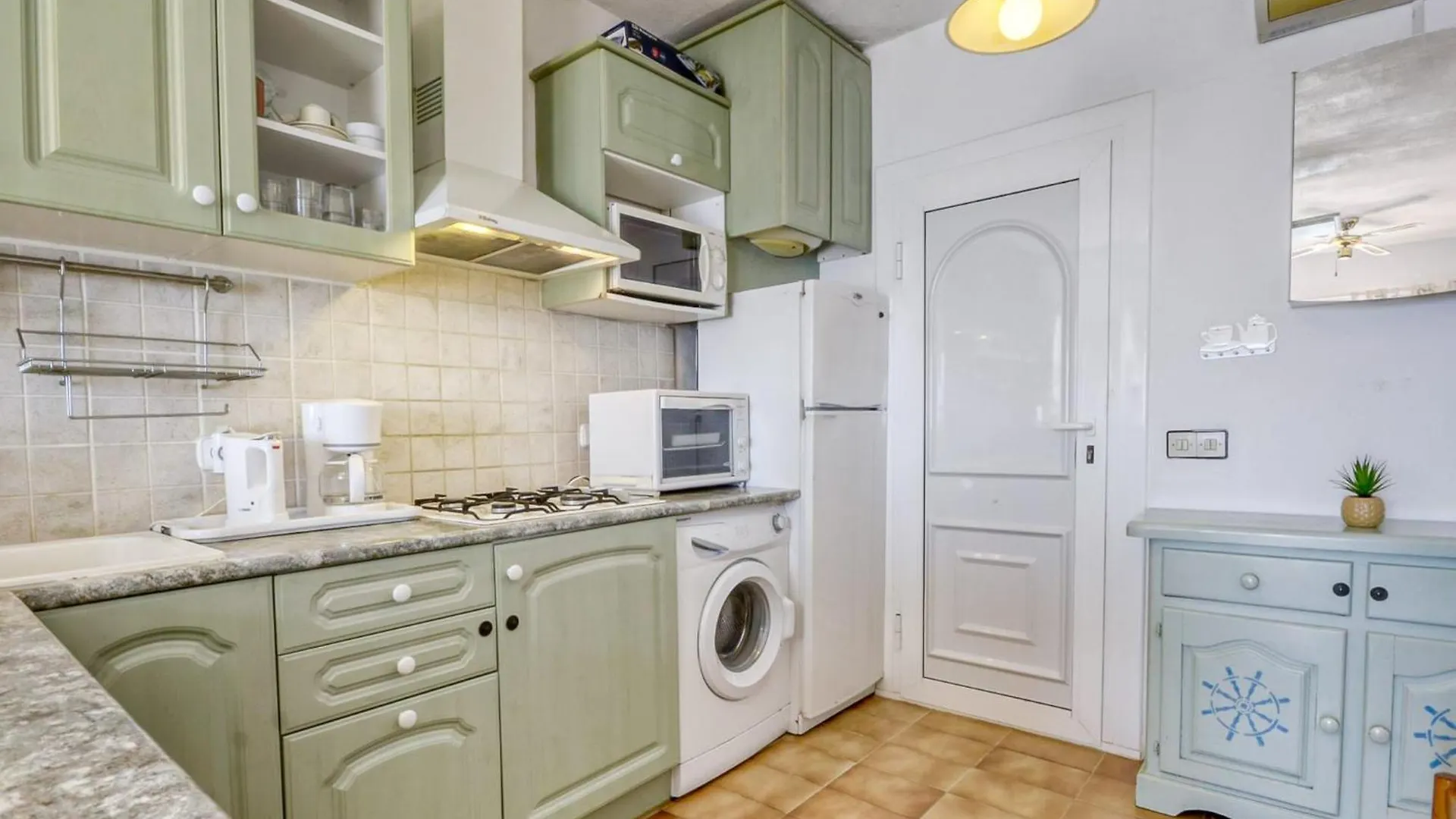Apartment With Furnished Terrace Roses 0*,  Espanha